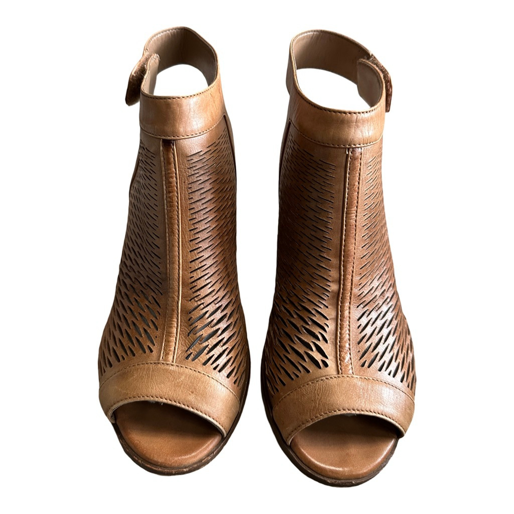 Women's Vince Camuto Brown Perforated Peep Toe Sandals 8.5